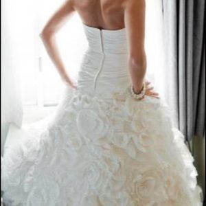 Wedding dress. Galina Signature. Ivory. David’s Bridal